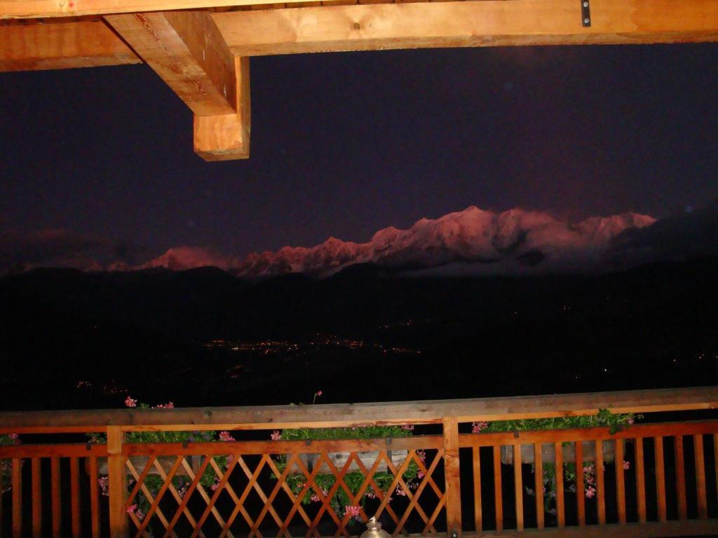 Vila La Joubarbe Au Balcon Du Mont-Blanc Sallanches Exteriér fotografie